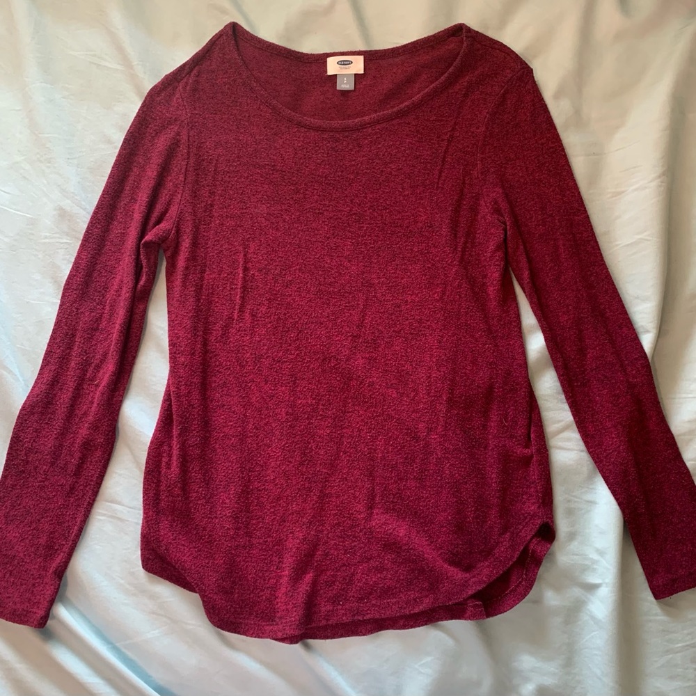 Long sleeve maroon sweater